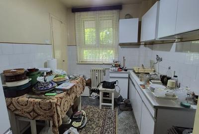 Apartament cu 3 camere decomandat în Calea București - 2