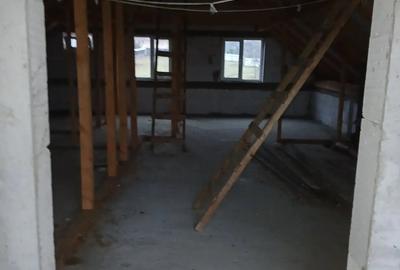 Casă cu 3 camere cu Teren 1200 Mp în Vad - 2