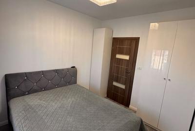 Apartament cu 3 camere semidecomandat în Central - 2