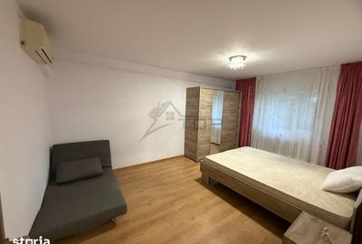 Apartament cu 2 camere decomandat în Nicolina