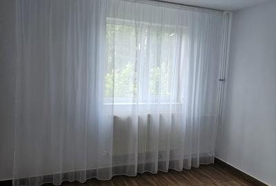 Apartament cu 2 camere semidecomandat în Ferentari