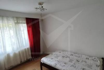 Apartament cu 3 camere semidecomandat, mobilat în Mănăștur