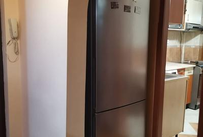 Apartament cu 2 camere decomandat în Berceni