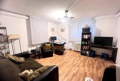 Apartament cu 3 camere decomandat în Cotroceni
