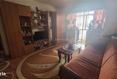 Apartament cu 2 camere semidecomandat în Rovine