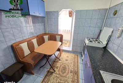 Apartament cu 3 camere decomandat în Podul de Fier - 6