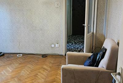 Apartament cu 3 camere semidecomandat în Giulești - 3