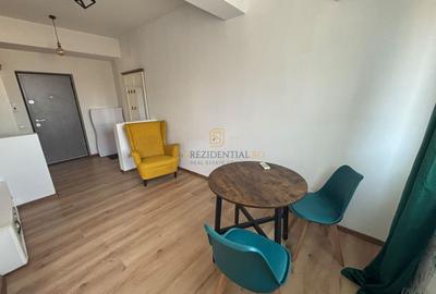 Apartament cu 2 camere semidecomandat, mobilat în Sud