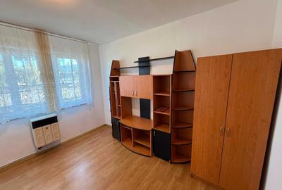 Garsonieră semidecomandată în Terezian - 2