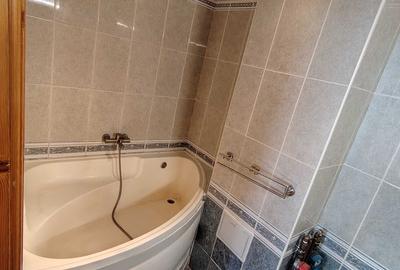 Apartament cu 3 camere decomandat în Central - 5