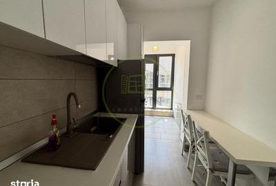 Apartament cu 2 camere semidecomandat, mobilat în 1 Mai