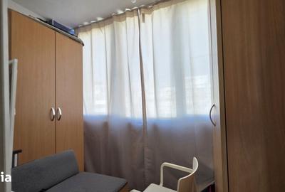 Apartament cu 3 camere semidecomandat în Circumvalațiunii