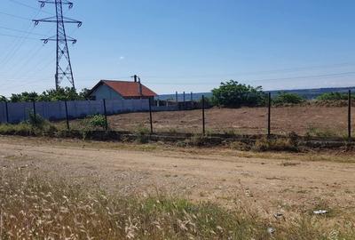 Teren de 1800 mp, în Schela - 5