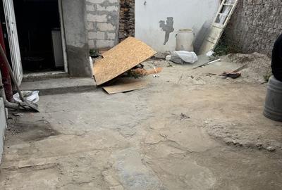 Casă cu 3 camere în Central