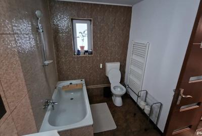Casă cu 7 camere cu Teren 1300 Mp în Cristian - 5