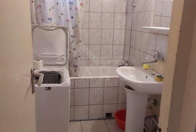 Apartament cu 3 camere în Tudor Vladimirescu