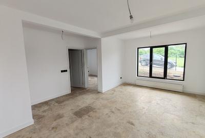Casă cu 3 camere în Central