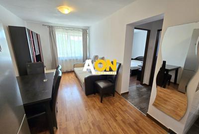 Apartament cu 2 camere semidecomandat, mobilat în Cetate