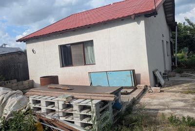 Casă individuală cu 2 camere cu Canalizare în Central - 17