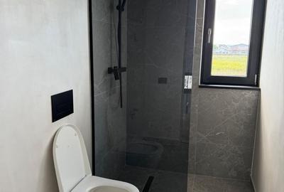 Casă cu 4 camere în Sânpetru