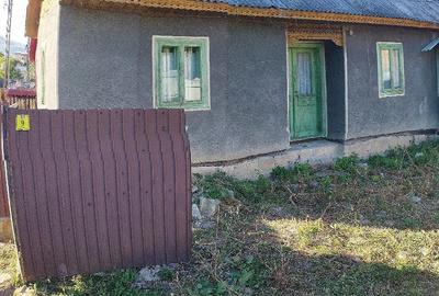 Teren de 1000 mp, în Soveja