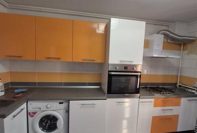 Apartament cu 2 camere în Tei