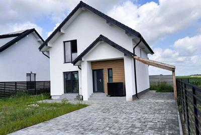 Casă cu 5 camere cu Teren 440 Mp în Șura Mică