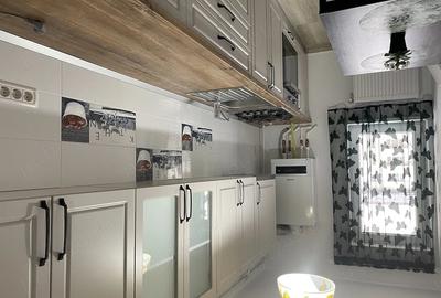 Apartament cu 2 camere decomandat în Păcii