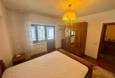 Apartament cu 3 camere decomandat în Podu Roș - 7