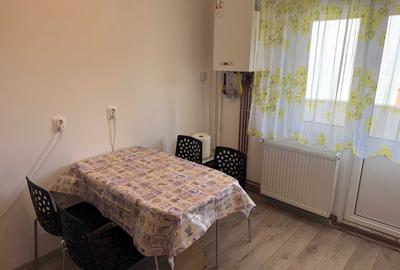 Apartament cu 2 camere decomandat în Plopilor