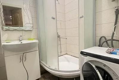 Apartament cu 2 camere decomandat în Berceni