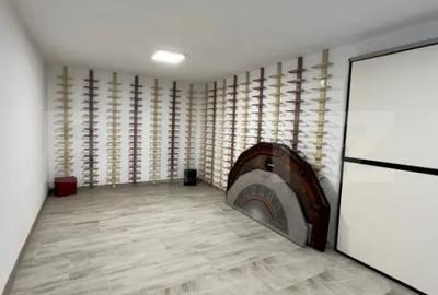 Casă cu 4 camere cu Teren 375 Mp în Central - 2