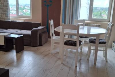 Apartament cu 4 camere decomandat în Nicolina - 2