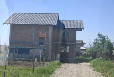Casă cu 4 camere în Central - 7