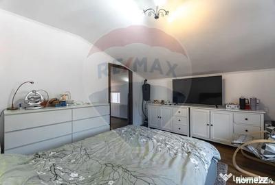 Casă cu 7 camere cu Teren 136 Mp în Schei