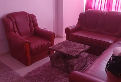 Apartament cu 3 camere semidecomandat în Central - 2