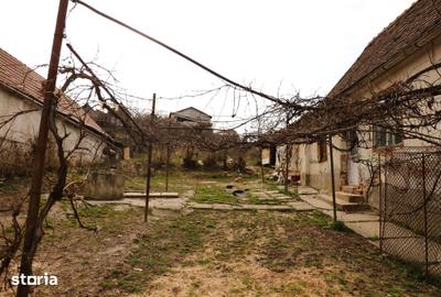 Casă cu Teren 792 Mp în Bazna