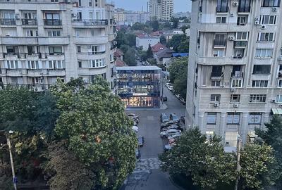 Apartament cu 2 camere decomandat în Decebal