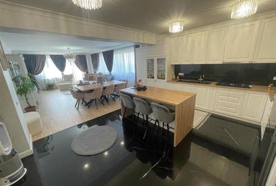 Penthouse cu 3 camere decomandat în Bucium - 8