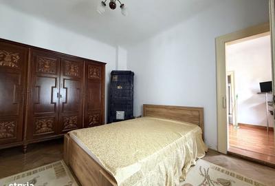 Casă cu 4 camere în Central - 2