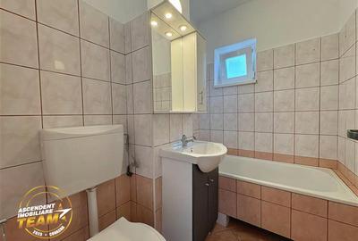 Apartament cu 2 camere decomandat în Simeria - 11