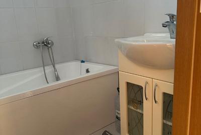 Apartament cu 2 camere decomandat în Planete - 2