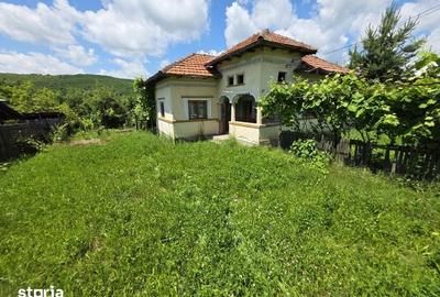 Casă cu 3 camere cu Teren 66 Mp în Central - 6