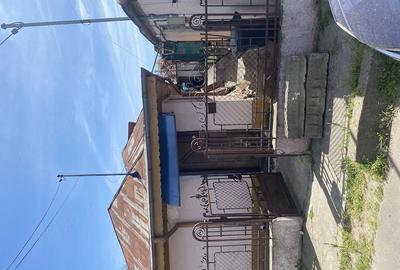 Casă cu 7 camere cu Teren 488 Mp în Exterior Vest - 8