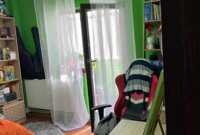 Apartament cu 2 camere decomandat în Siderurgiștilor