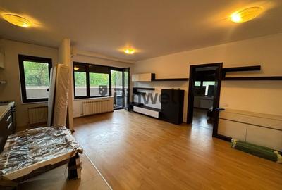 Apartament cu 2 camere semidecomandat în Băneasa
