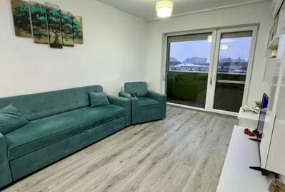 Apartament cu 2 camere, mobilat în Seleuș