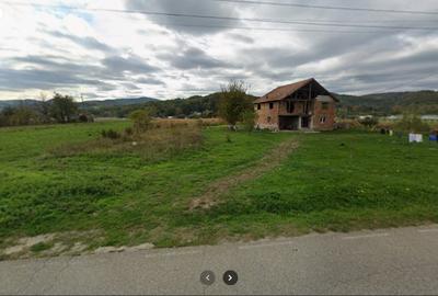 Teren agricol extravilan de 2483 mp, în Firești