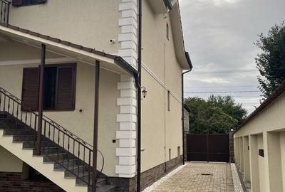 Casă cu 4 camere în Central - 6