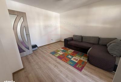 Apartament cu 2 camere în Micro 21